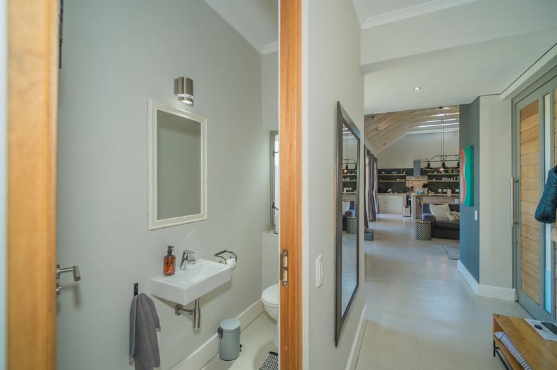 3 Bedroom Property for Sale in Lake Michelle Western Cape
